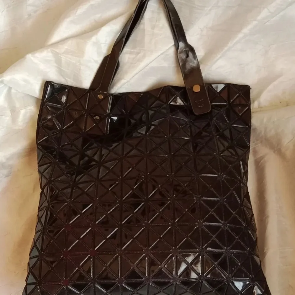 Issey Miyake Prism Tote Bag. - Picture 2 of 9